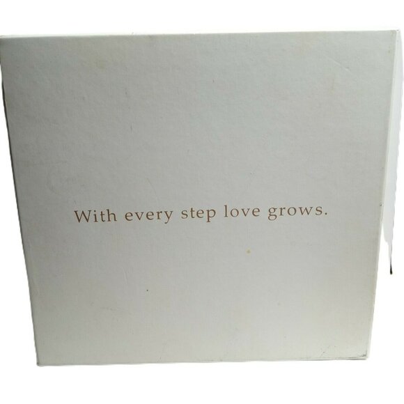 Photo Book Album Holds 200 4x6 Pictures 50 Pages Relationship Wedding Gift Brown - Picture 2 of 8